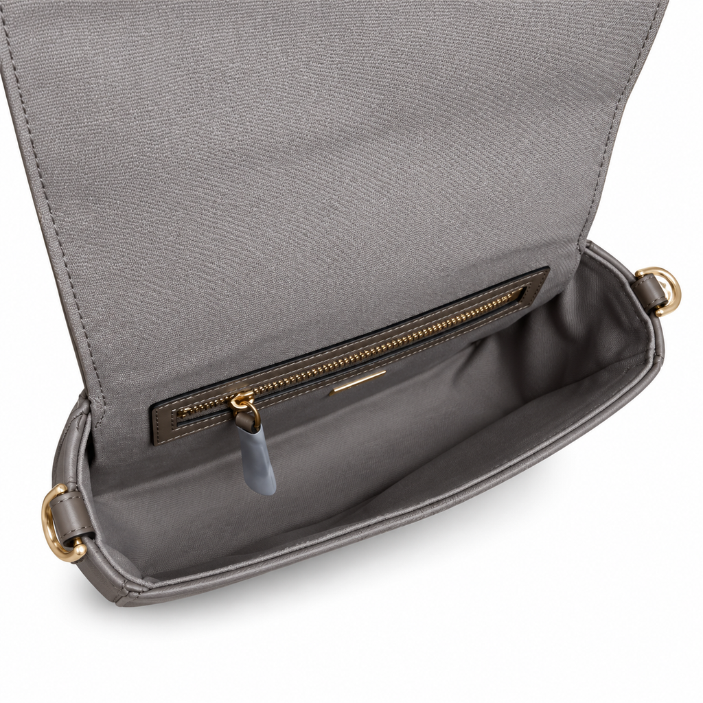 Fendi FF Shoulder Bag – Jacquard Canvas & Leather Trim, Flap Closure, 26cm